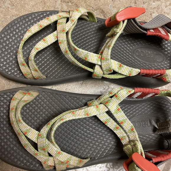 EUC Chaco sandals size 13 kids - Picture 4 of 4